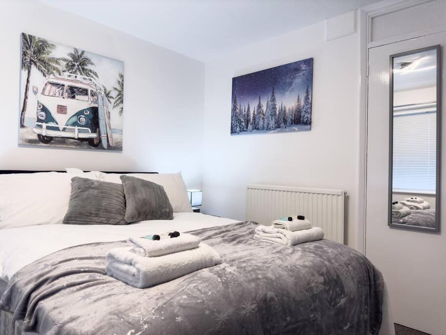 Immaculate 5 Bedroom House Rockingham Bagian luar foto